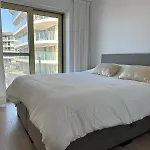 Spacious And Modern With Open Sea View オステンド