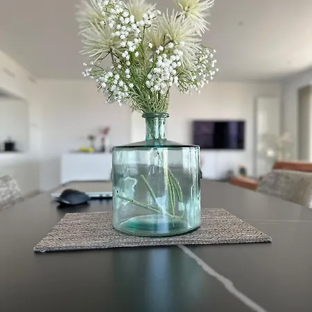 公寓 Spacious And Modern With Open Sea View 奥斯滕德