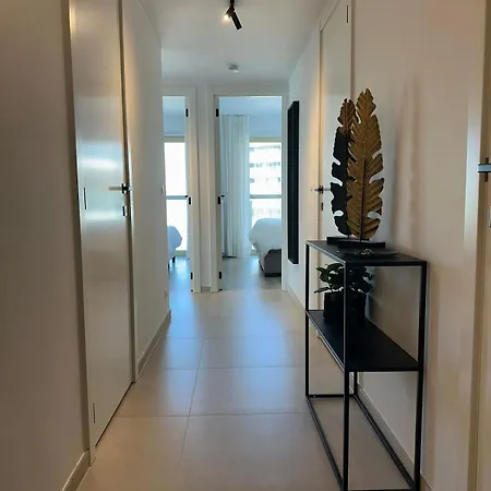 Spacious And Modern With Open Sea View 公寓 *
