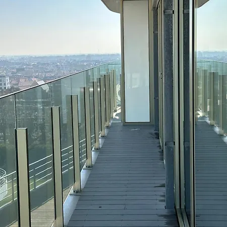 Spacious And Modern With Open Sea View Daire