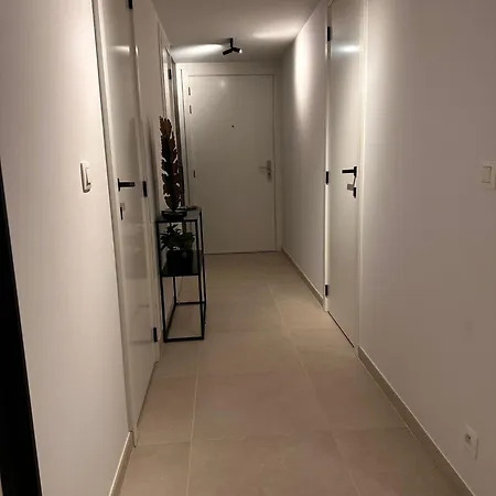 Spacious And Modern With Open Sea View アパート *