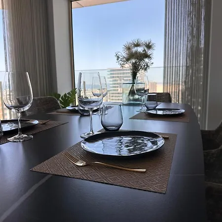 Spacious And Modern With Open Sea View