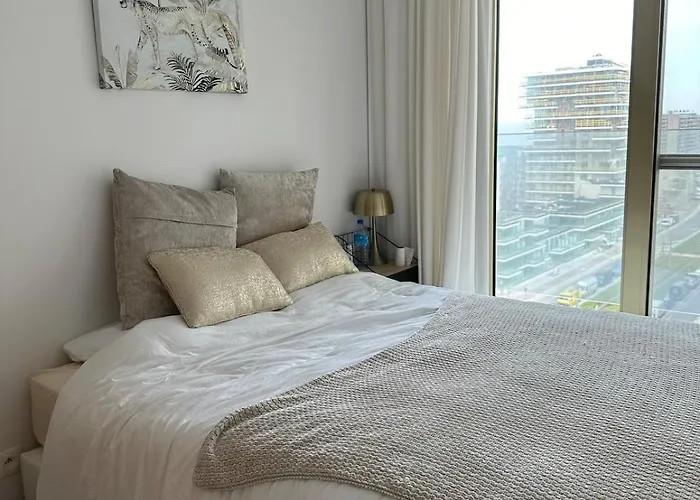 Διαμέρισμα Spacious And Modern With Open Sea View *