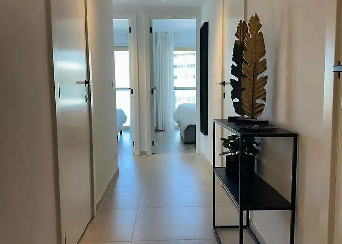 Spacious And Modern With Open Sea View Διαμέρισμα *