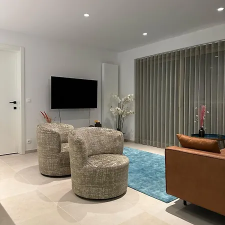 Apartman Spacious And Modern With Open Sea View