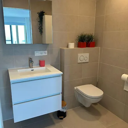 Spacious And Modern With Open Sea View * Ostende